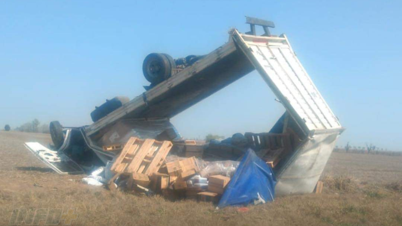 Centeno volcó un camión cargado con agroquímicos en Ruta 34 INFO MAS