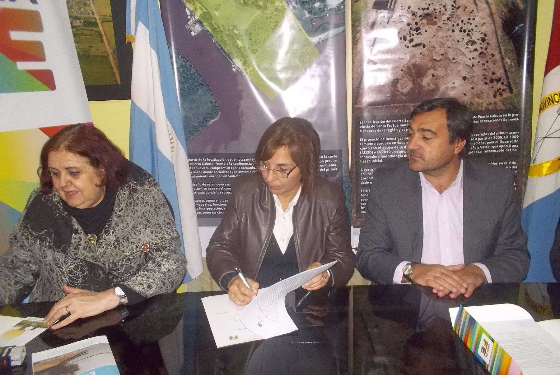 Firmaron el convenio para la construcción de viviendas en Gaboto