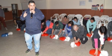 Más de 60 oliverenses aprendieron a realizar RCP