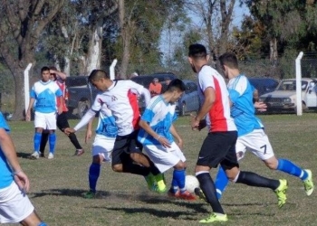 Totorense: dos punteros y cuatro escoltas con igualdad de puntos