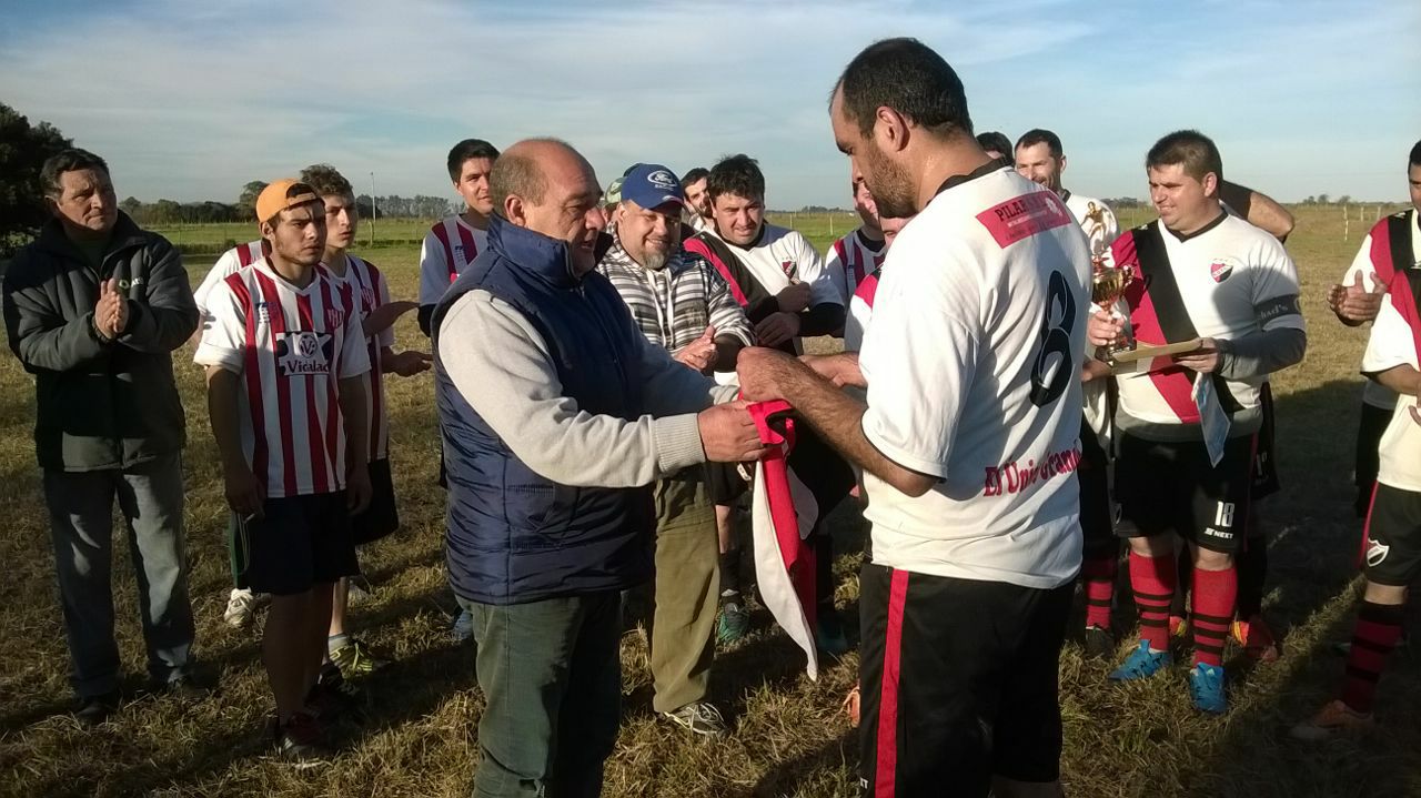 El fútbol volvió a Casalegno y se disputó el trofeo 20 de junio