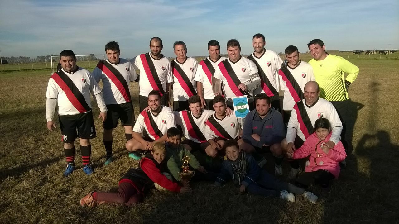 El fútbol volvió a Casalegno y se disputó el trofeo 20 de junio