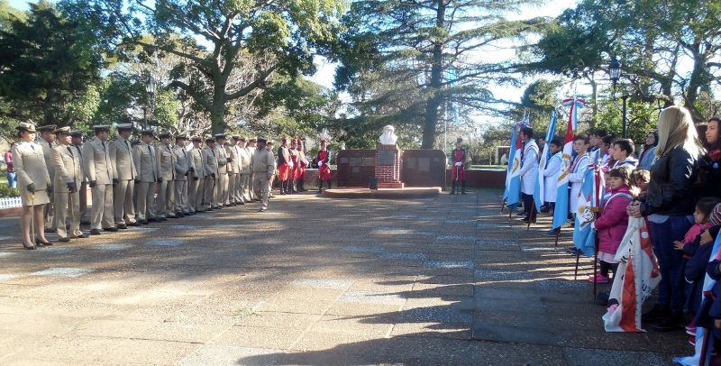 Acto y desfile por un nuevo aniversario de Puerto Gaboto