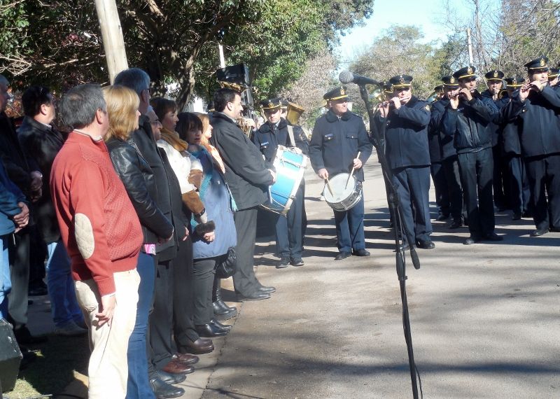 Acto y desfile por un nuevo aniversario de Puerto Gaboto
