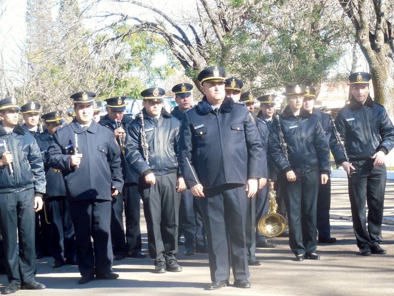 Acto y desfile por un nuevo aniversario de Puerto Gaboto