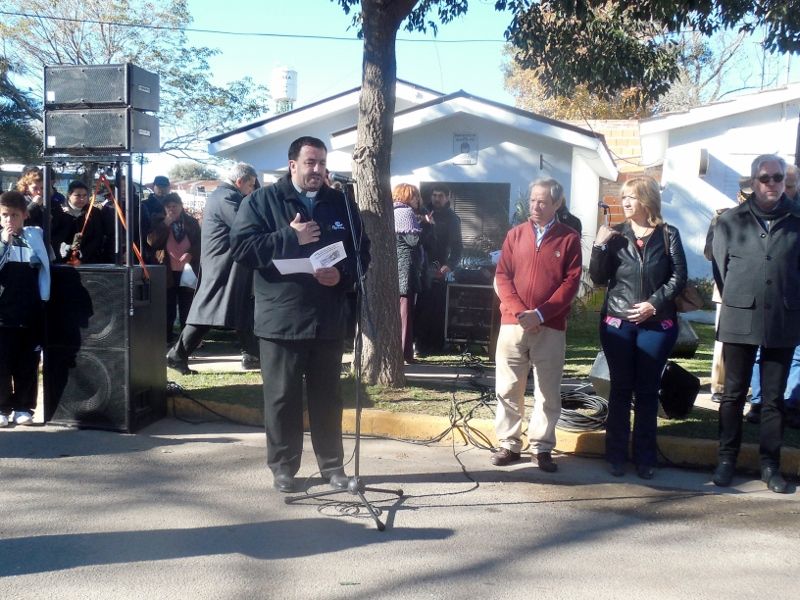 Acto y desfile por un nuevo aniversario de Puerto Gaboto