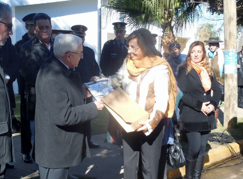 Acto y desfile por un nuevo aniversario de Puerto Gaboto