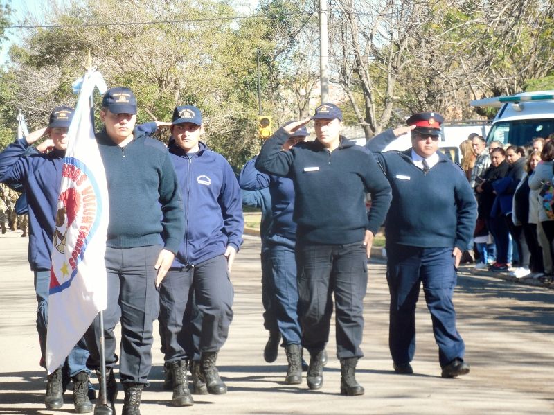 Acto y desfile por un nuevo aniversario de Puerto Gaboto