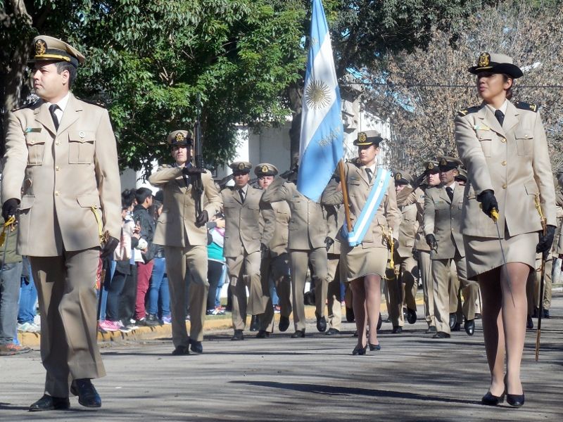 Acto y desfile por un nuevo aniversario de Puerto Gaboto