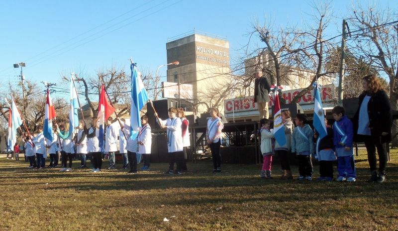 El Día de la Bandera y los festejos por los 120 años de Maciel se vivieron a pleno