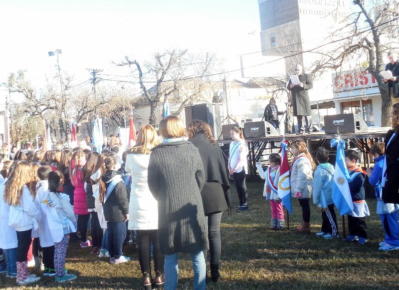 El Día de la Bandera y los festejos por los 120 años de Maciel se vivieron a pleno