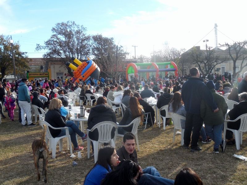 El Día de la Bandera y los festejos por los 120 años de Maciel se vivieron a pleno