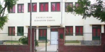 La Primaria de Gaboto festeja el Día de la Bandera con un gran almuerzo