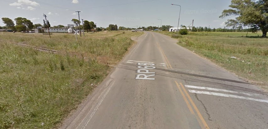 Un tren arrolló a un camión sobre Ruta 65