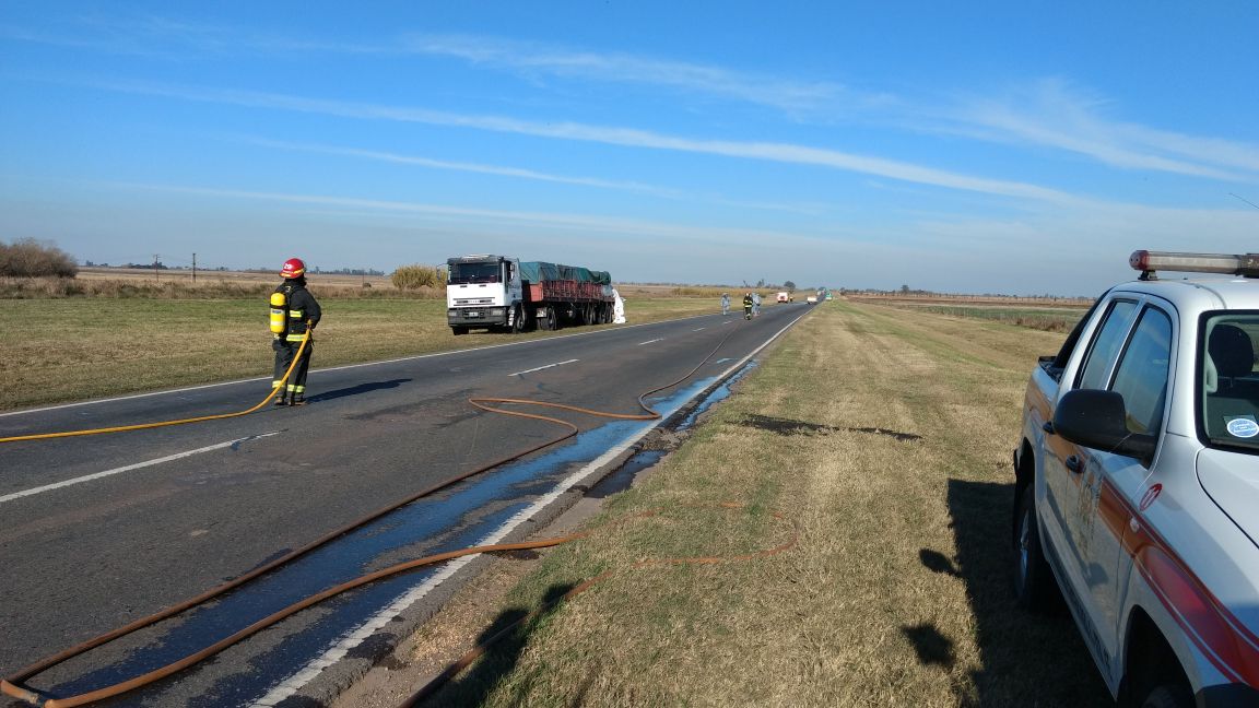 Corte total en Ruta 34 por choque y derrame de sustancias tóxicas