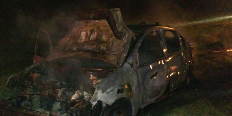 Un vehículo ardió en llamas sobre la autopista
