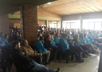 Alumnos participaron de una charla de prevención de grooming