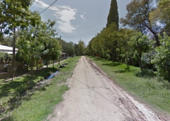 Acompañó a su nieta que iba a la escuela, volvió y encontró a un ladrón en su casa