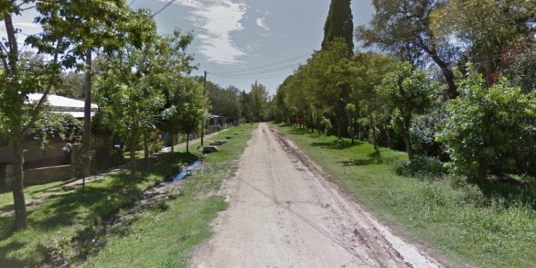 Acompañó a su nieta que iba a la escuela, volvió y encontró a un ladrón en su casa