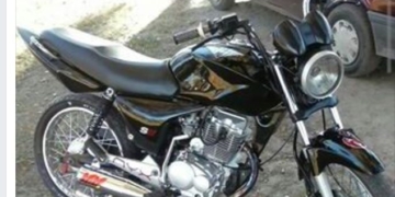Le robaron la moto y ofrece recompensa para recuperarla