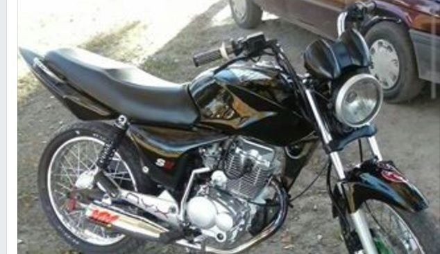 Le robaron la moto y ofrece recompensa para recuperarla