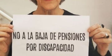Movilización en Oliveros contra el recorte de pensiones