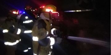 Un chico de 16 años con quemaduras tras incendiarse su casa