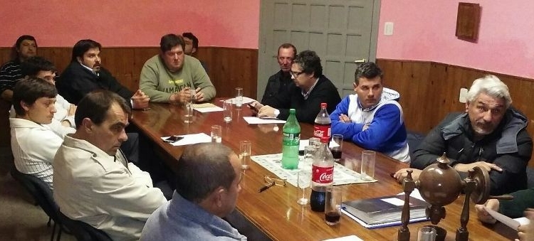 Reunión y acuerdo para las definiciones de la Totorense