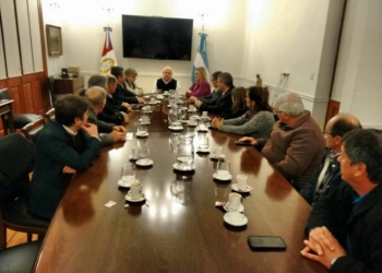 Gasoducto: Lifschitz se reunión con presidentes de la zona en la Casa Gris