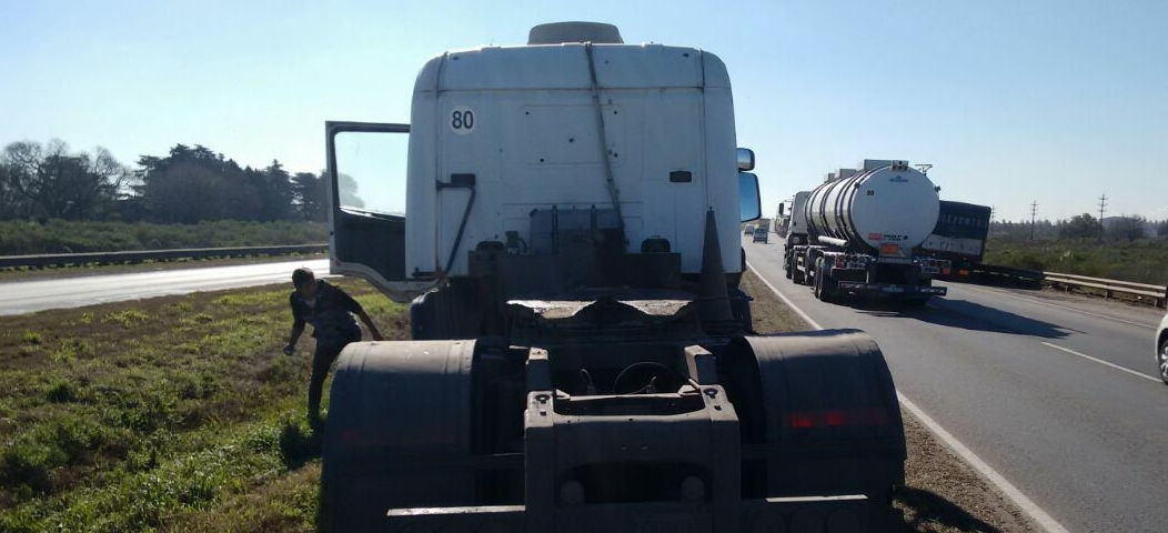 Congestión de camiones y un nuevo accidente en la autopista