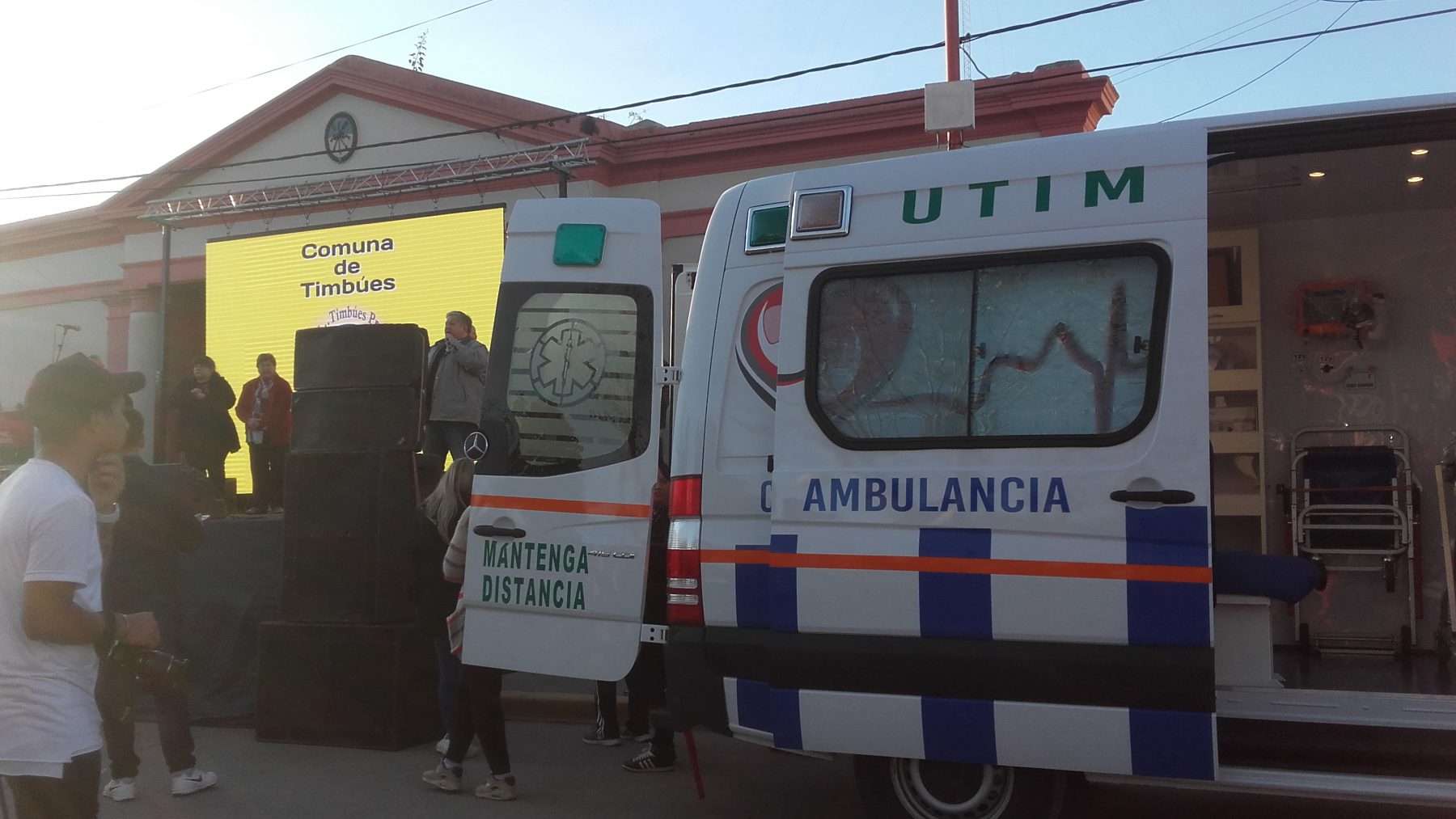 Timbues presentó su ambulancia y anunciaron que llegará una segunda unidad
