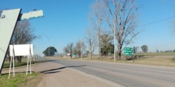 Un auto impactó contra una columna sobre Ruta 11 en Maciel