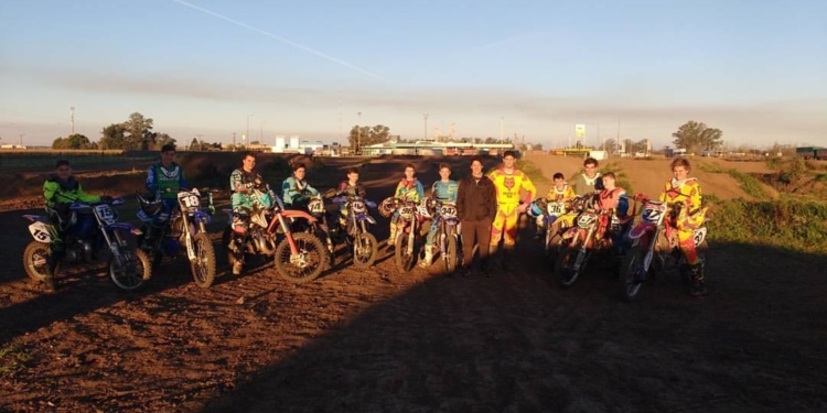 Semana de capacitación en la escuela de Motocross de los hermanos Poli