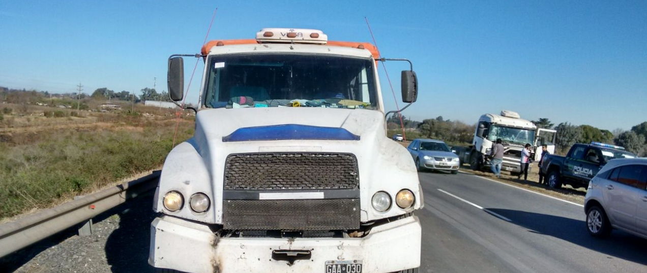 Congestión de camiones y un nuevo accidente en la autopista