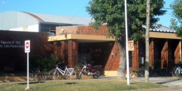 Venta de locro para recaudar fondos a beneficio de la escuela  892