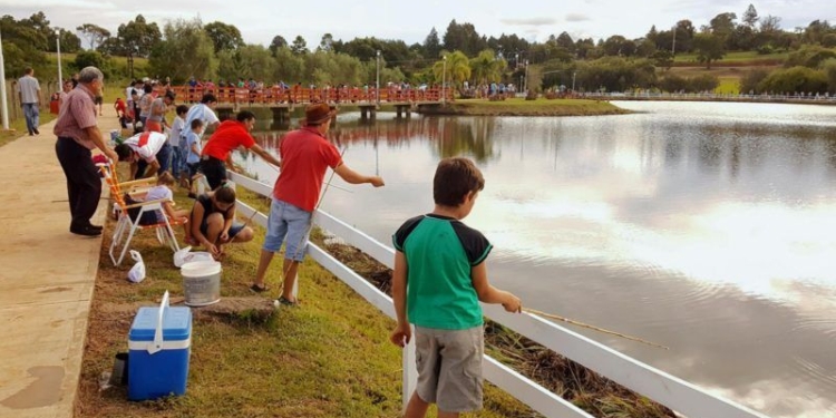 Primer encuentro de pesca para niños en San Genaro