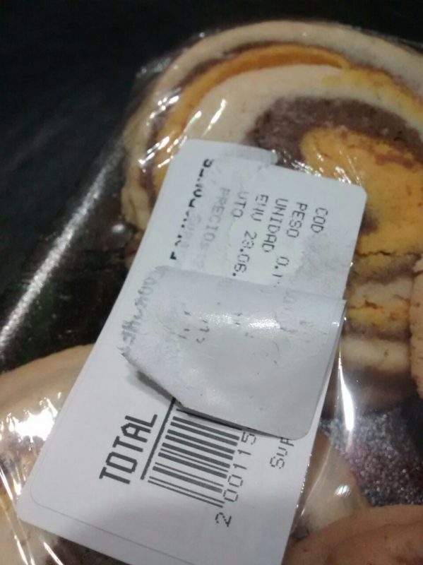 Denunciaron a un supermercado por adulterar fechas de elaboración y vencimiento