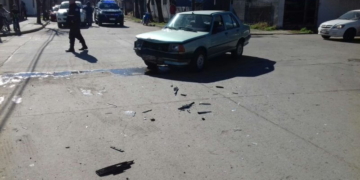 Dos autos colisionaron en una esquina de Totoras
