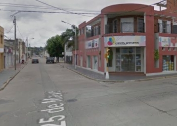 Una menor herida tras un accidente entre una moto y un auto