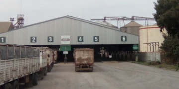 La planta industrial Nidera sufrió un incendio durante la madrugada