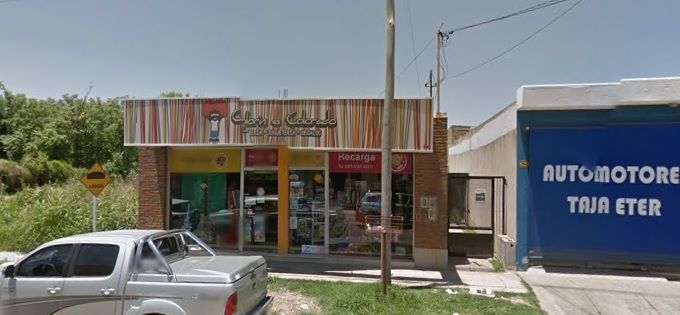 Asaltaron un Rapipago a punta de pistola y buscan a los delincuentes