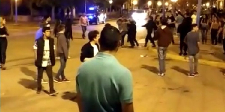 Otra noche de terror en San Genaro: jóvenes destrozaron un bar