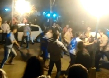 Violencia nocturna: batalla campal en San Genaro con un herido