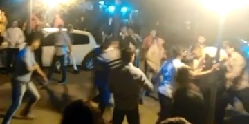 Violencia nocturna: batalla campal en San Genaro con un herido