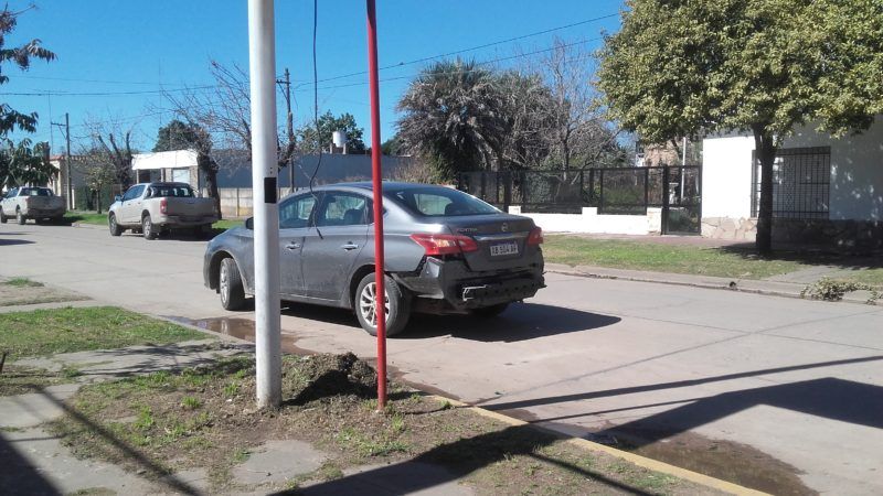 Fuerte choque en una esquina céntrica de Oliveros