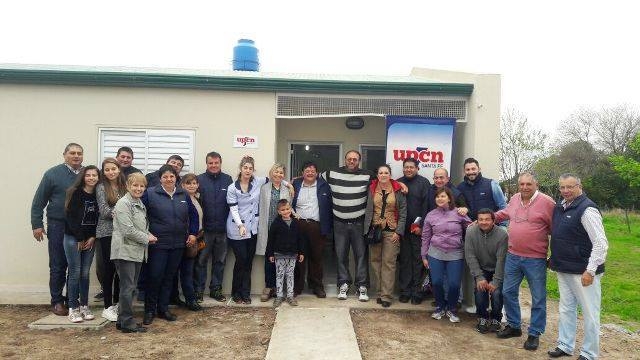 UPCN entregó una nueva vivienda en Serodino