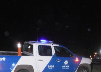 No recuerda nada: un joven con politraumatismos tras caer de su moto en la autopista