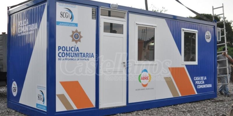 Atacaron con una bomba molotov una base de la Policía Comunitaria