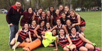 Totoras Juniors se quedó con el segundo clásico de hockey