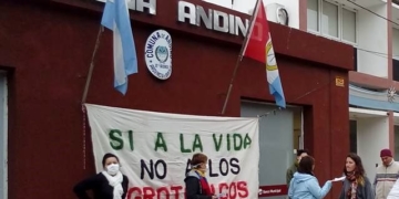 Manifestación frente a la comuna de Andino contra la contaminación